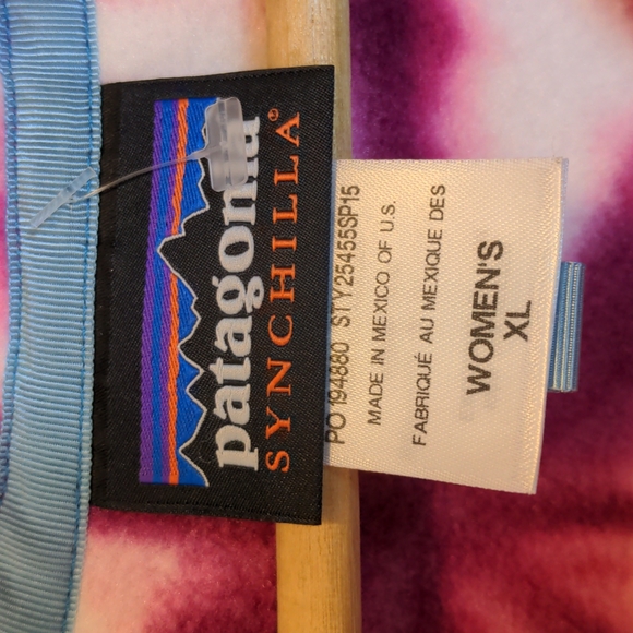 Patagonia Synchilla Women's Size XL Pink Geometric Tie Dye Print Snap T Pullover - Picture 5 of 8